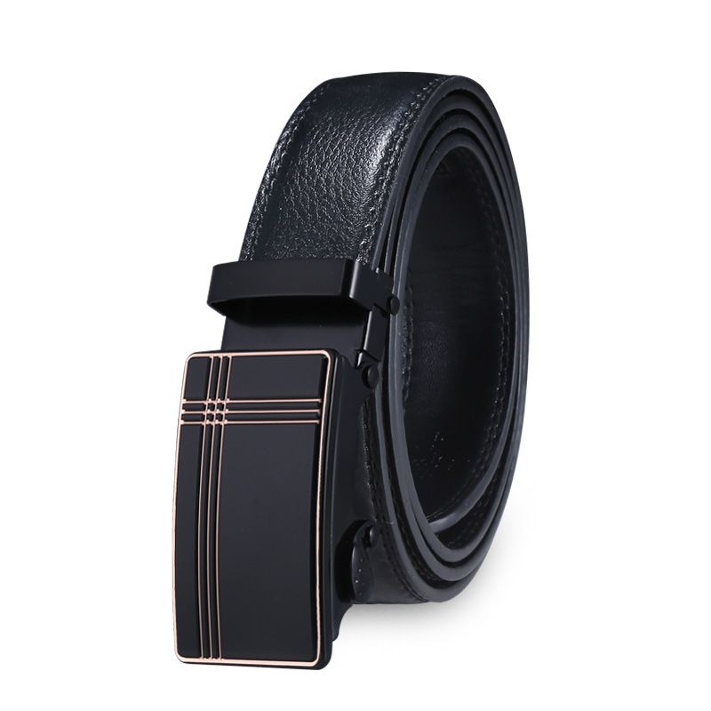 The manufacturer has a wide range of fashionable self-locking business belts in stock. The new popular young men's belt is available for one-piece delivery at the street stall Application Scenario