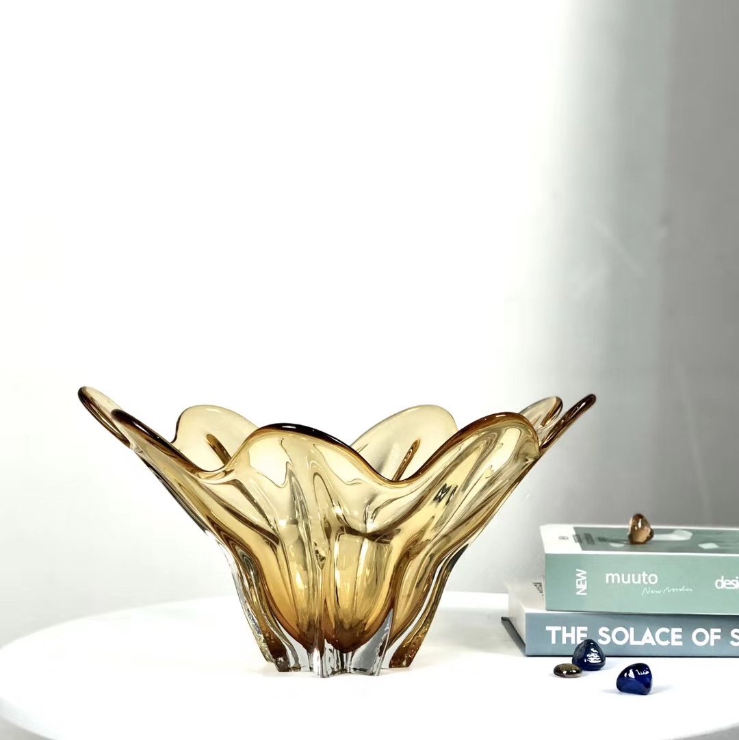 Light luxury style glass craft ornaments, Nordic living room home coffee table, colorful fruit plate, candy plate, personalized fruit basket Application Scenario