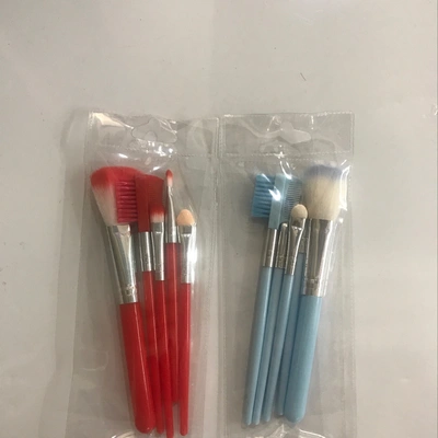 Five-Pack Makeup Brush (Multicolor)