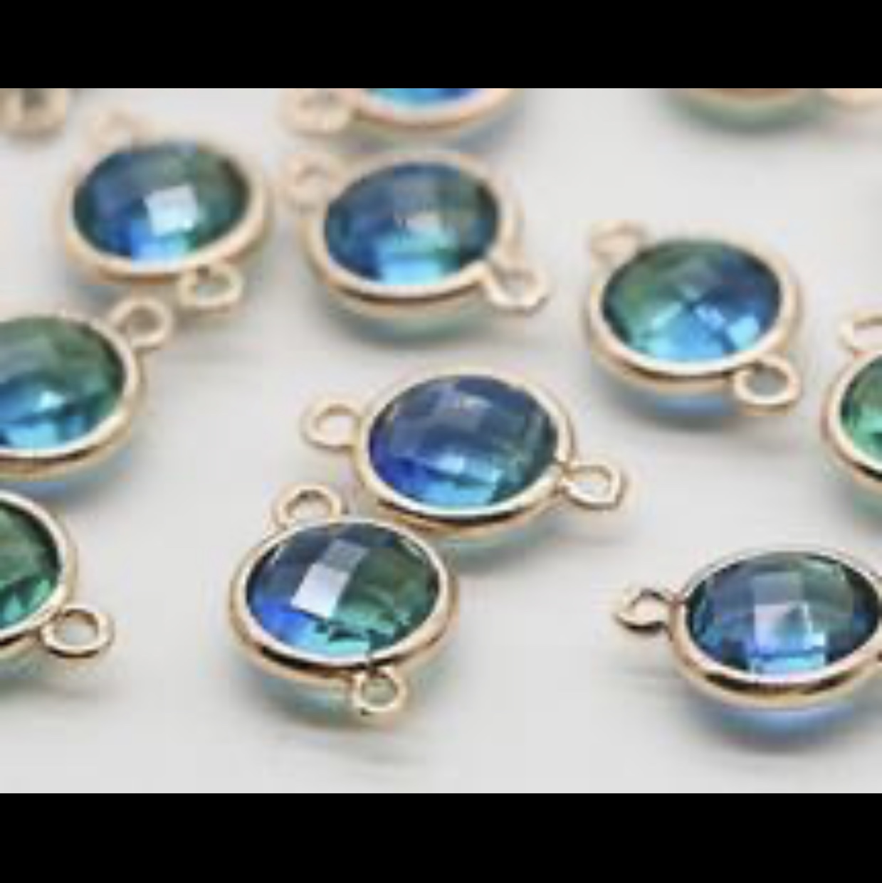 10 round glass in two colors thumbnail