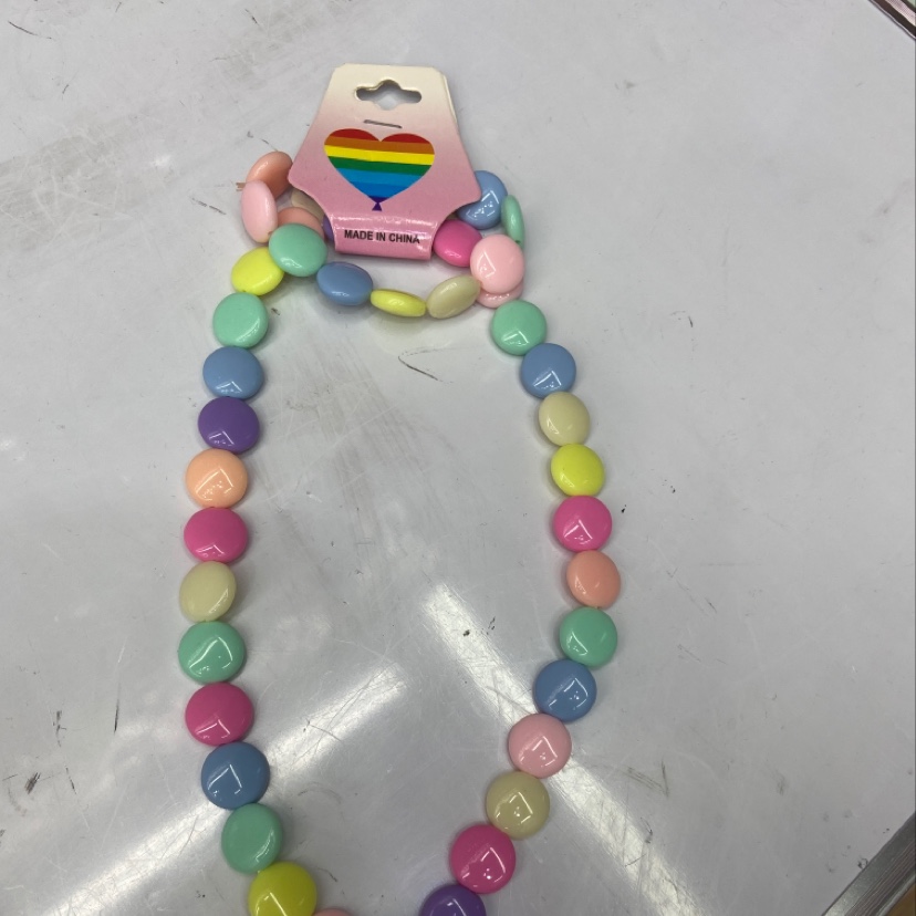 儿童饰品压克力白底实物图