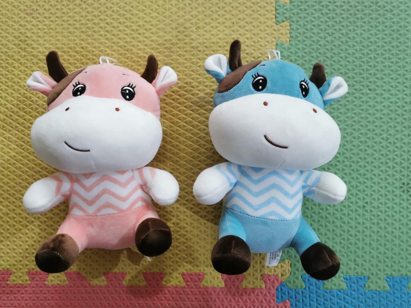 Wholesale of soft striped cow plush toy figurines Application Scenario