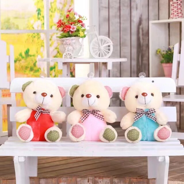 Wholesale of Yali plush dot sitting bear plush toys