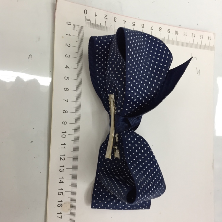 South American Pop Print Small Dot 4Cm Ribbed Bubble Flower Brown Corner Clip Lbv414 Application Scenario