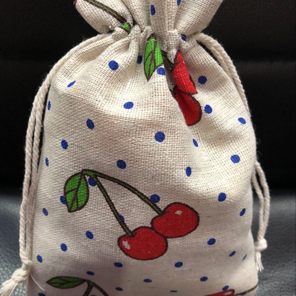 13*18 printed cotton and linen cloth bags, mosquito repellent bags, dried flower bags, cotton cloth bags, toy bags, drawstring bags, gift bags, coated paper, printed laser paper bags details Picture