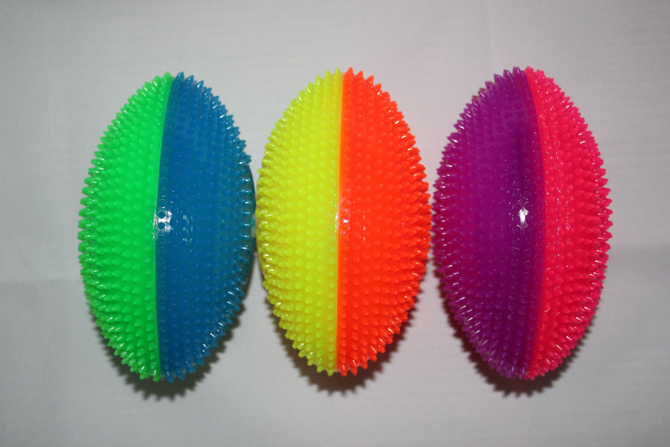 厂家直销 口哨橄榄球