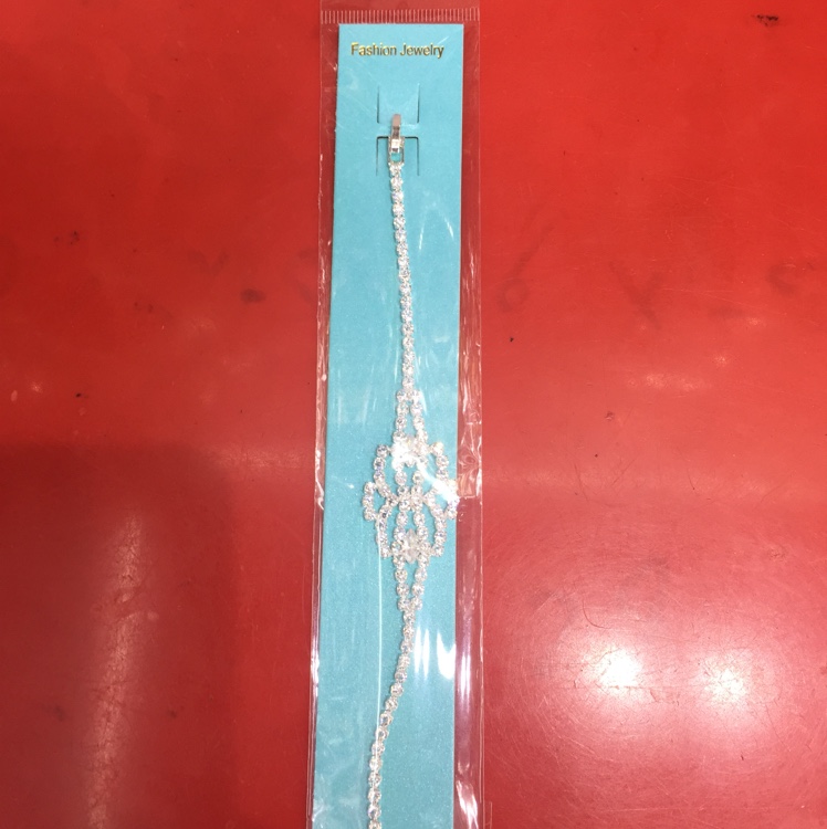 Bare diamond boutique bracelet thumbnail