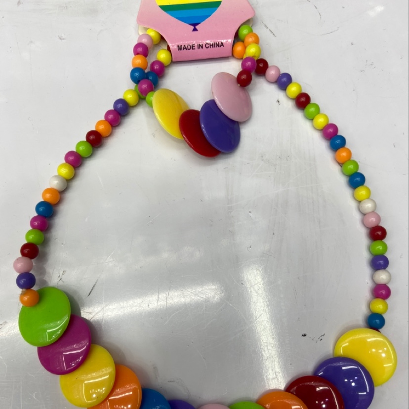 压克力树脂项链白底实物图