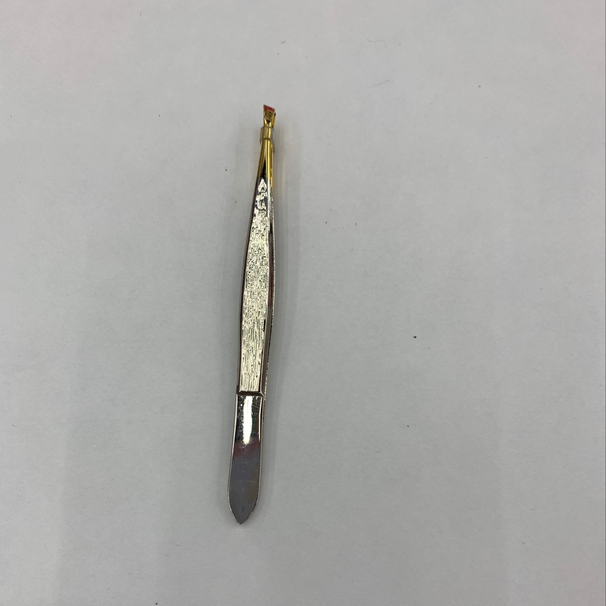 Eyebrow clip 40 full figure