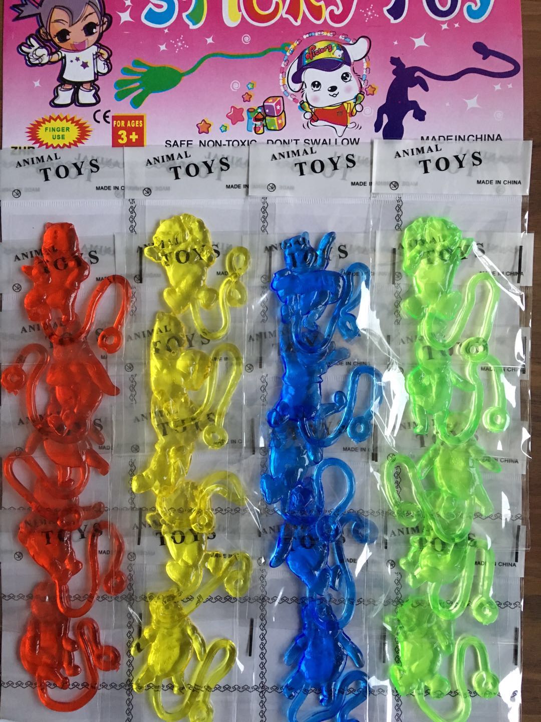 厂家直销软胶大号彩色鳄鱼整蛊玩具吊卡散装