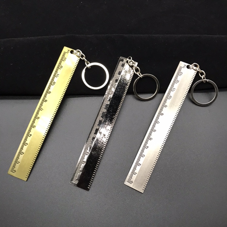 A ruler and straightedge measuring ancient bronze keychain pendant, 15CM alloy pendant