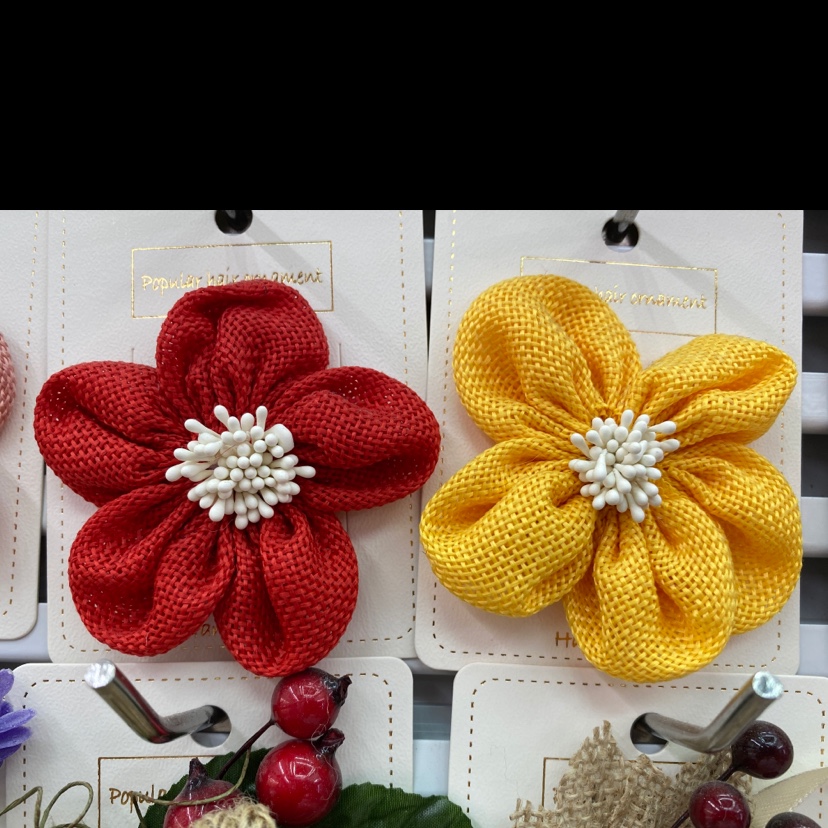 Cambric flower with five corners and a heart thumbnail