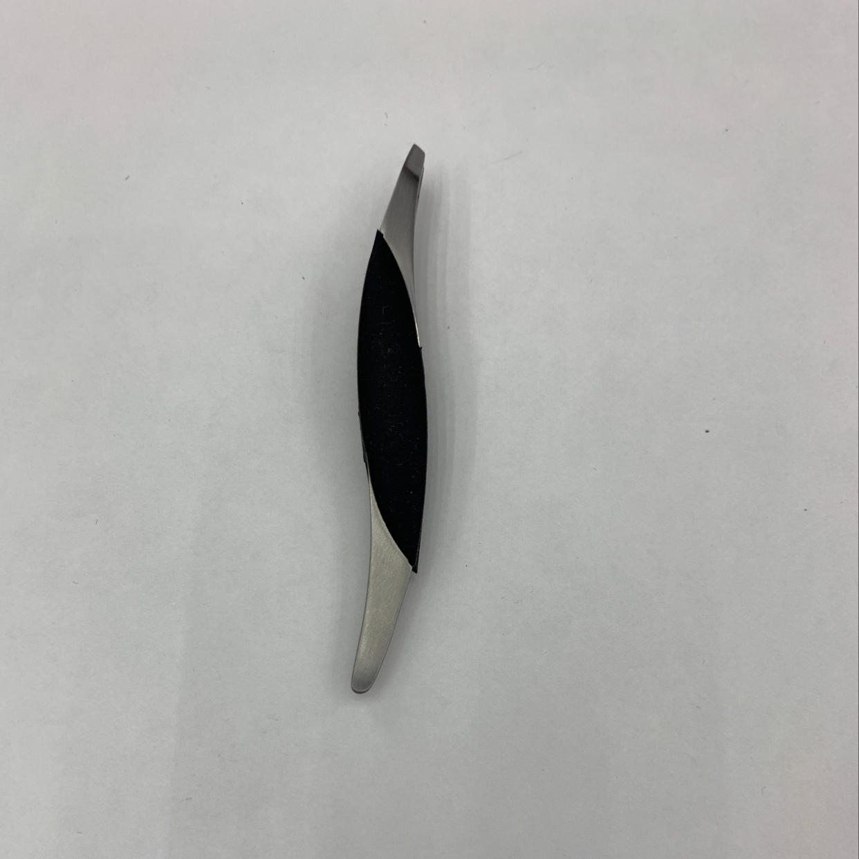 Eyebrow clip 43 full figure