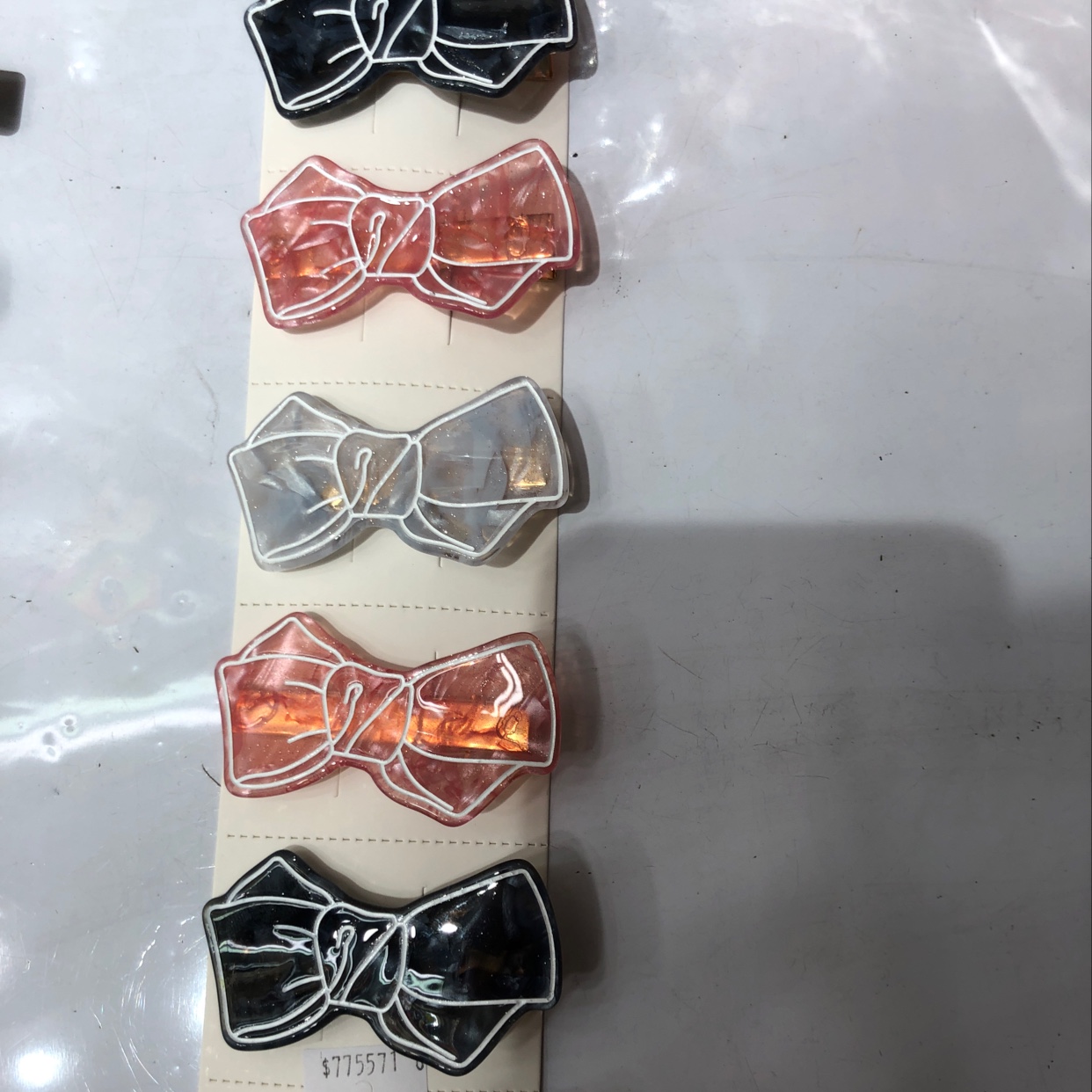 Acrylic duck clip thumbnail