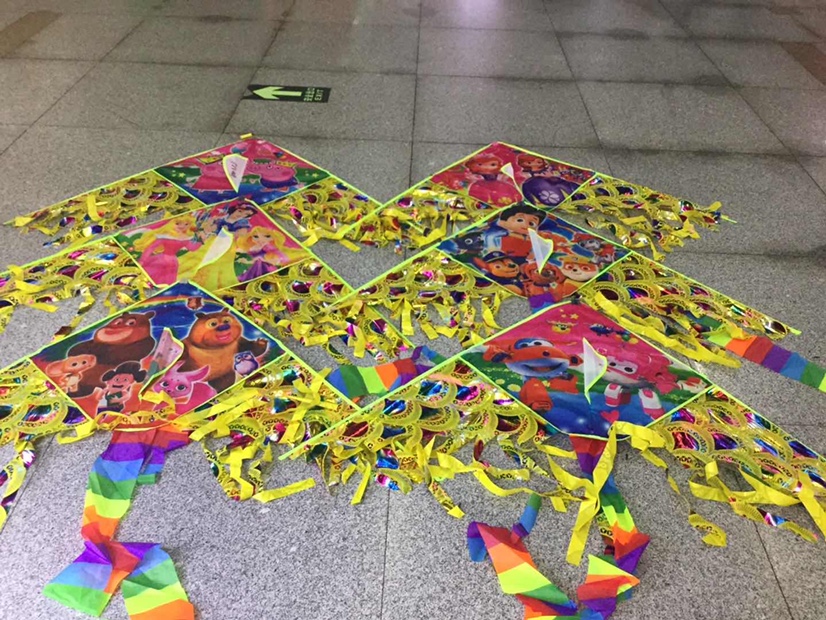 Cartoon multi-tailed kites of 6-meter color cloth material thumbnail