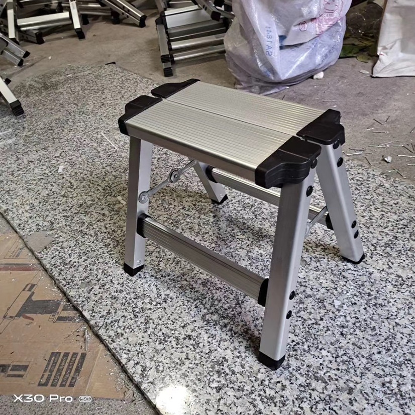 梯凳 双面梯 人字梯 梯凳，黄    黑    红， 欢迎新老顾客下单产品图