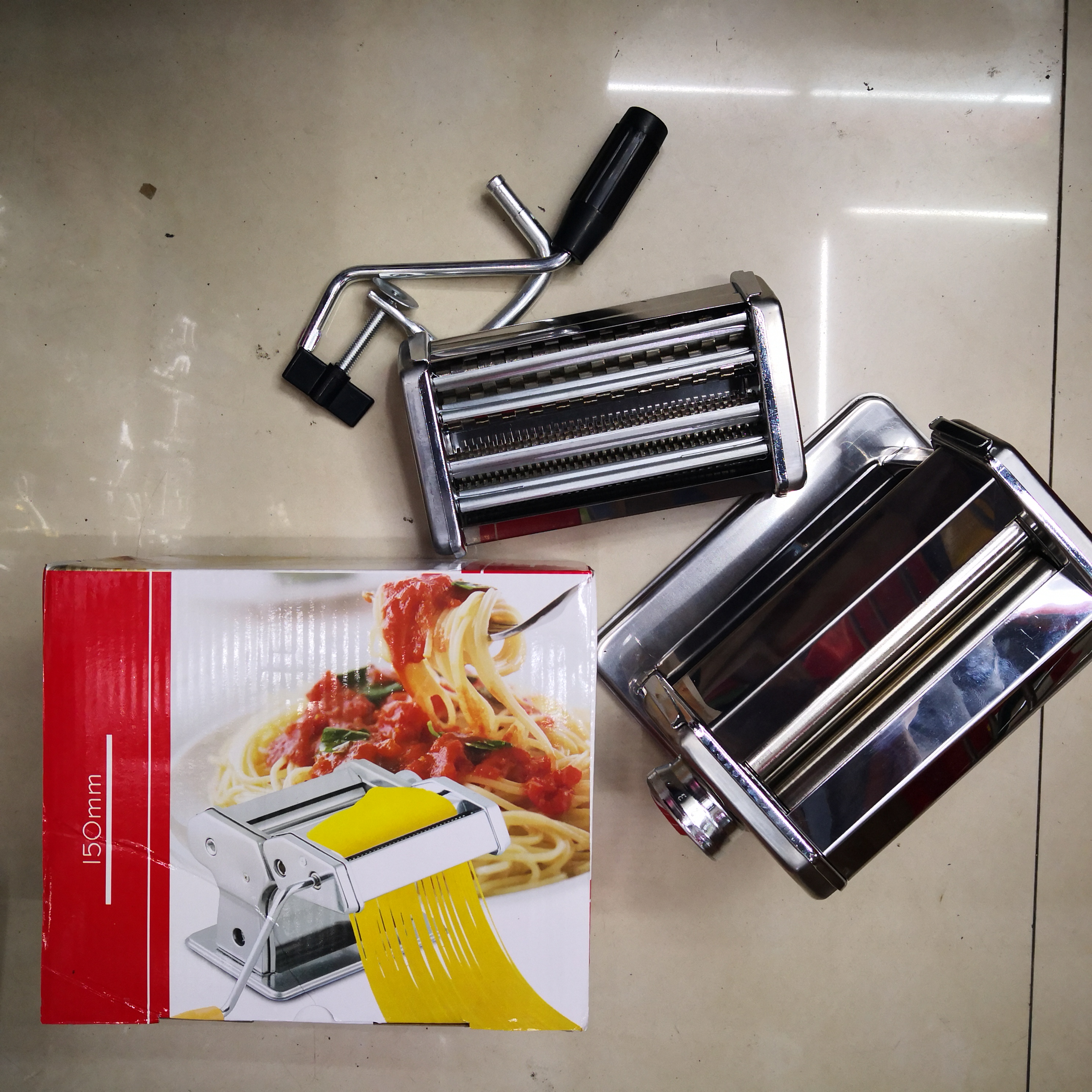 厂家直销150不锈钢手动压面机擀面皮机手摇家用面条机饺子皮机详情图3