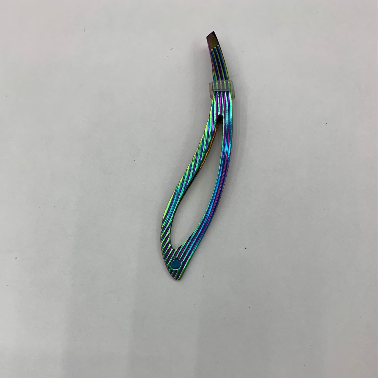 Eyebrow clip 31 full figure