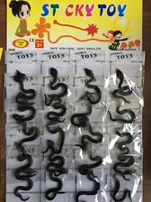 厂家直销彩色黑色软胶黑单蛇海马吹不破整蛊玩具吊卡散装