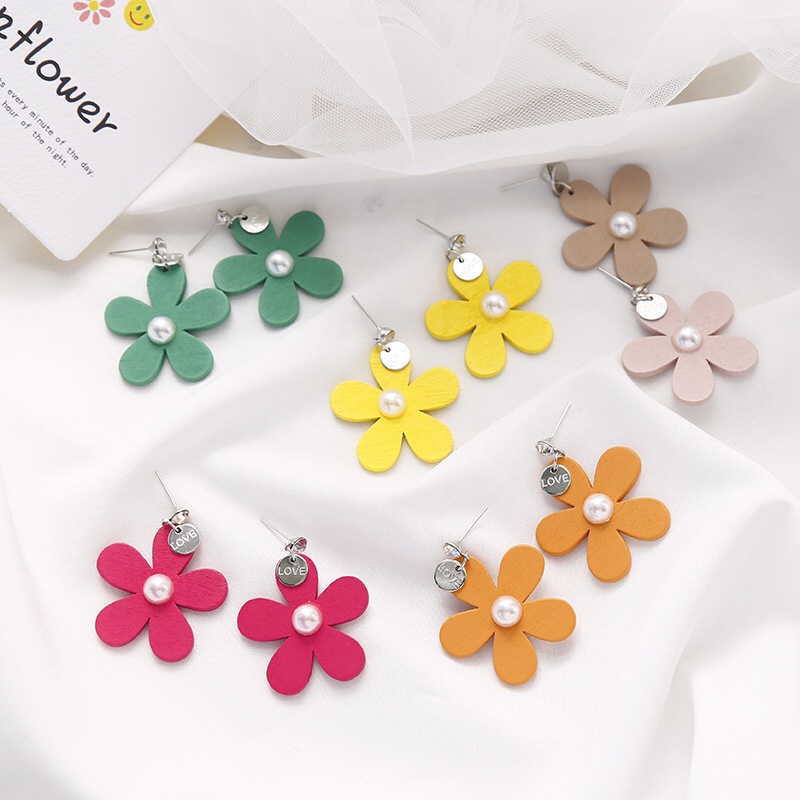 Korean cute children's fun earring Hyun wind candy colored flower earrings original wood exaggerated earrings wood pendant