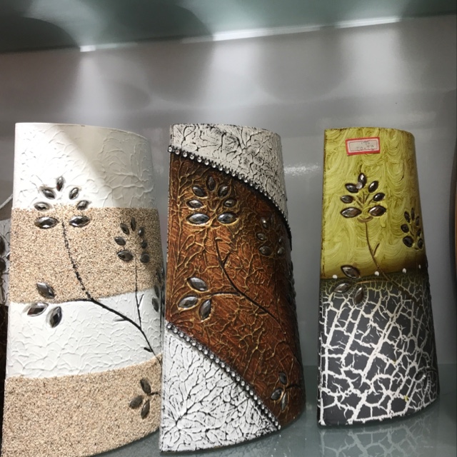 Direct sales of 22-tall wooden vases from the manufacturer