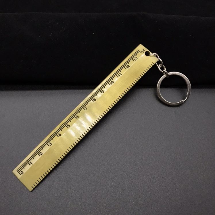 A ruler and straightedge measuring ancient bronze keychain pendant, 15CM alloy pendant details Picture