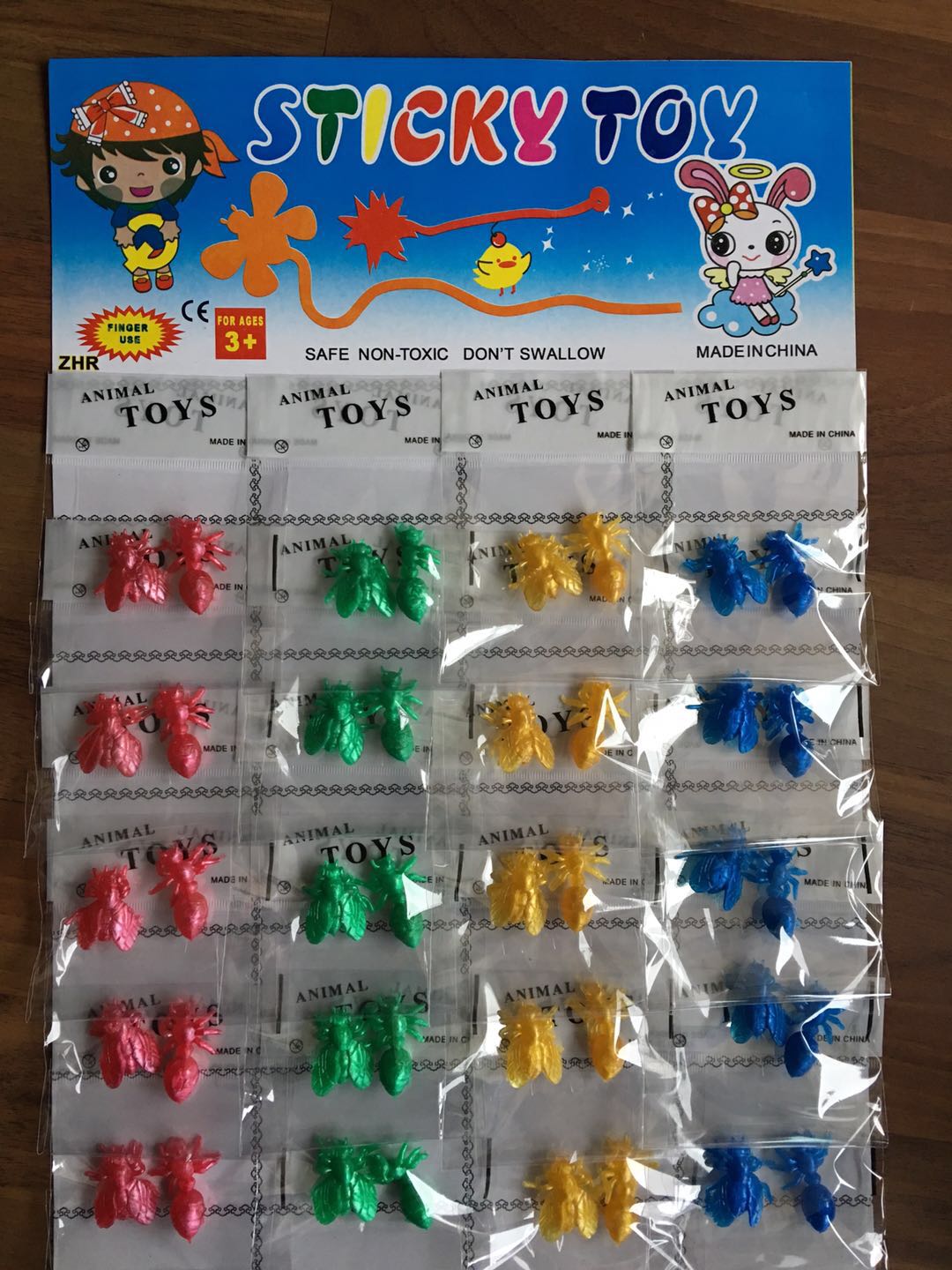 厂家直销软胶大号彩色蜜蜂整蛊玩具吊卡散装