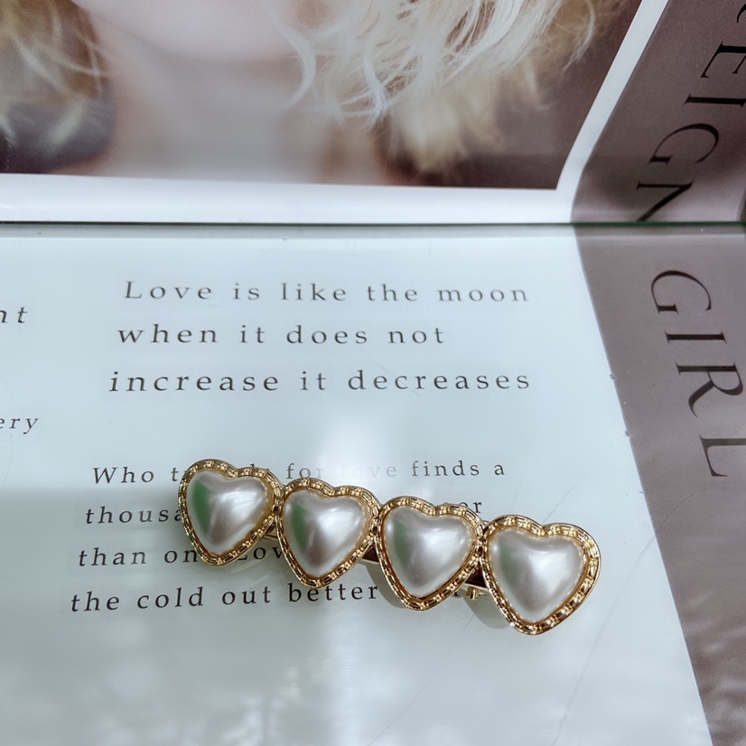 Peach heart ten pearl press clip thumbnail