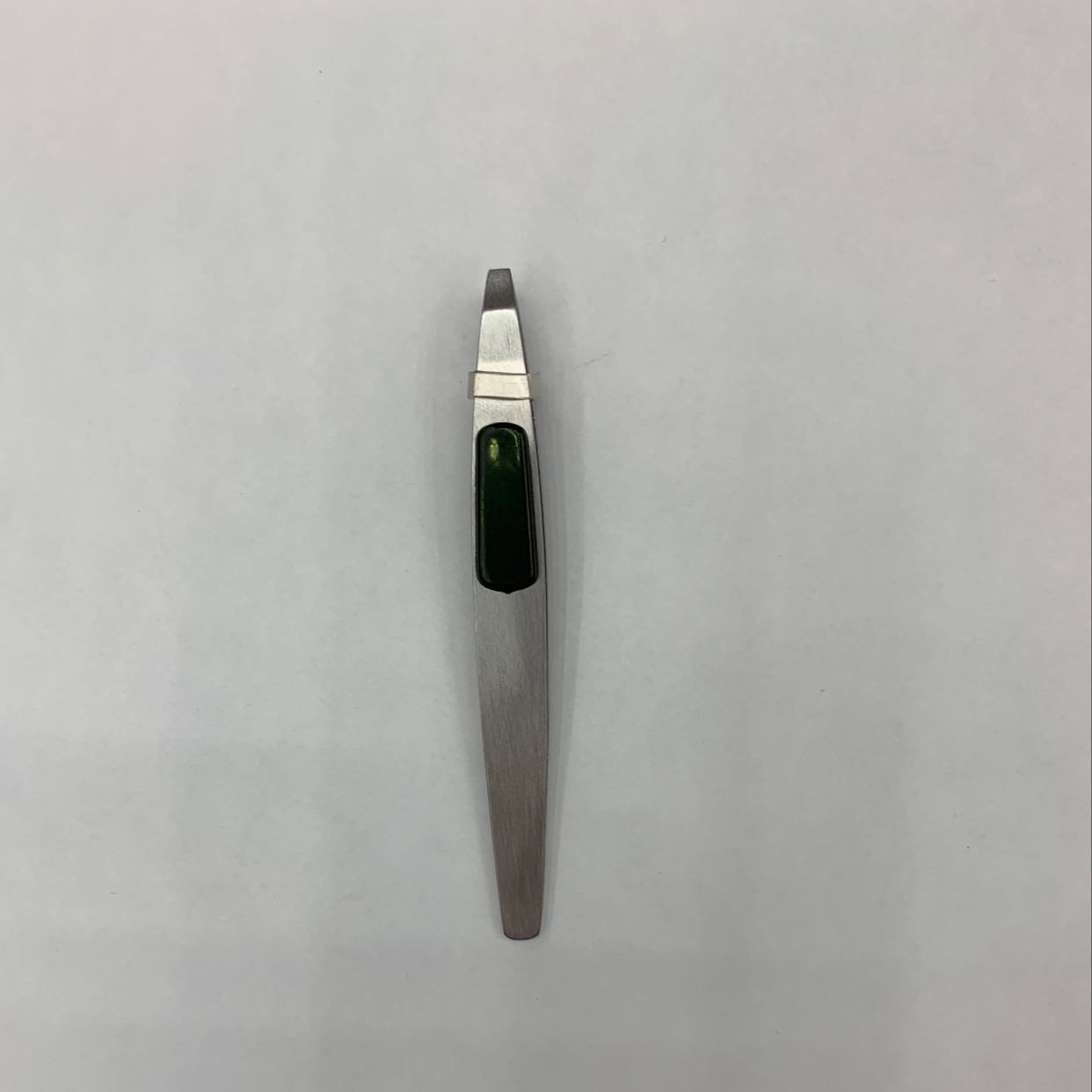 Eyebrow Tweezers 4 full figure