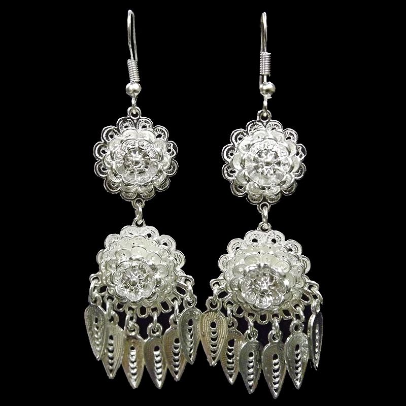 Southwest ethnic wind miao silver flower earrings thumbnail