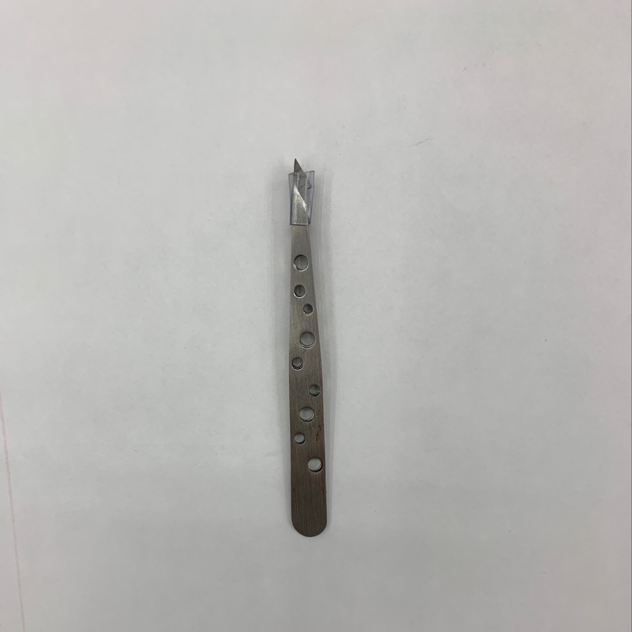 Eyebrow Tweezer 3 thumbnail