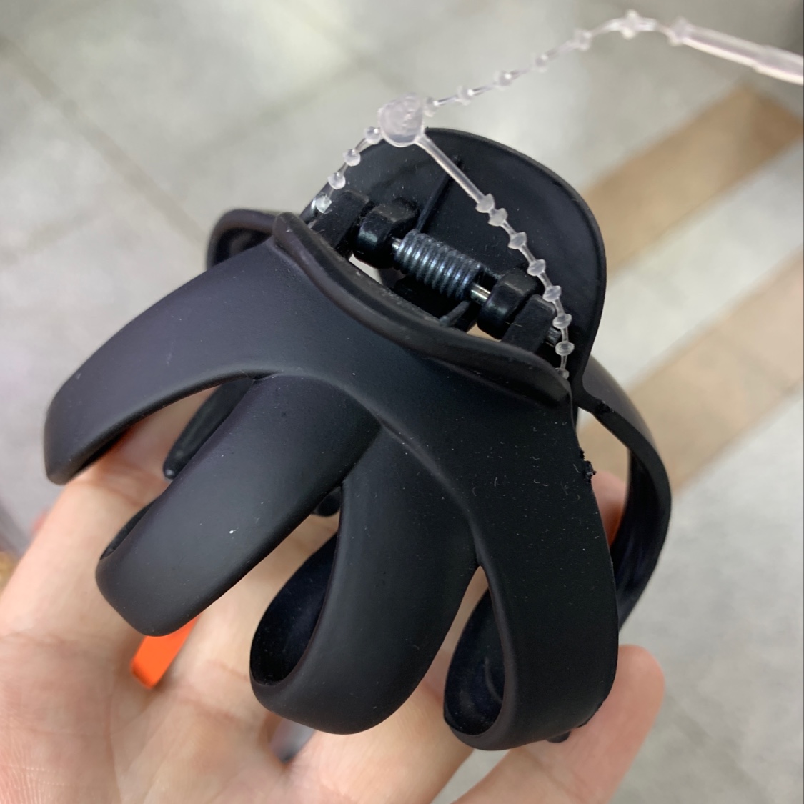 Instagram South Korean version of the east gate headdress hair grasping rubber paint big grasp thumbnail