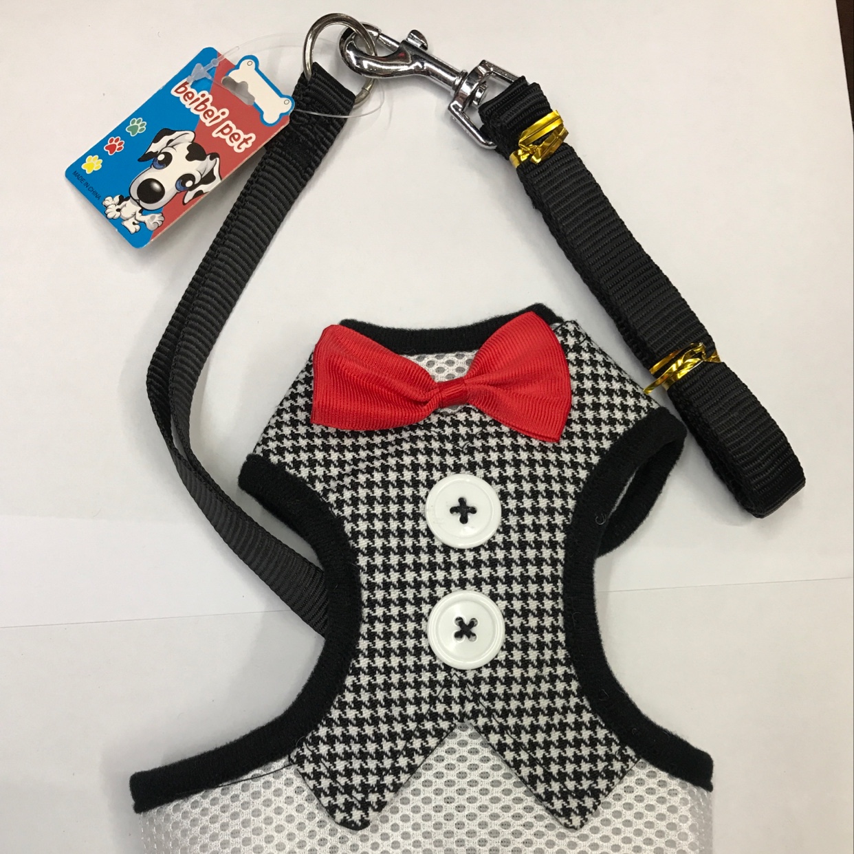 狗狗服装实物图