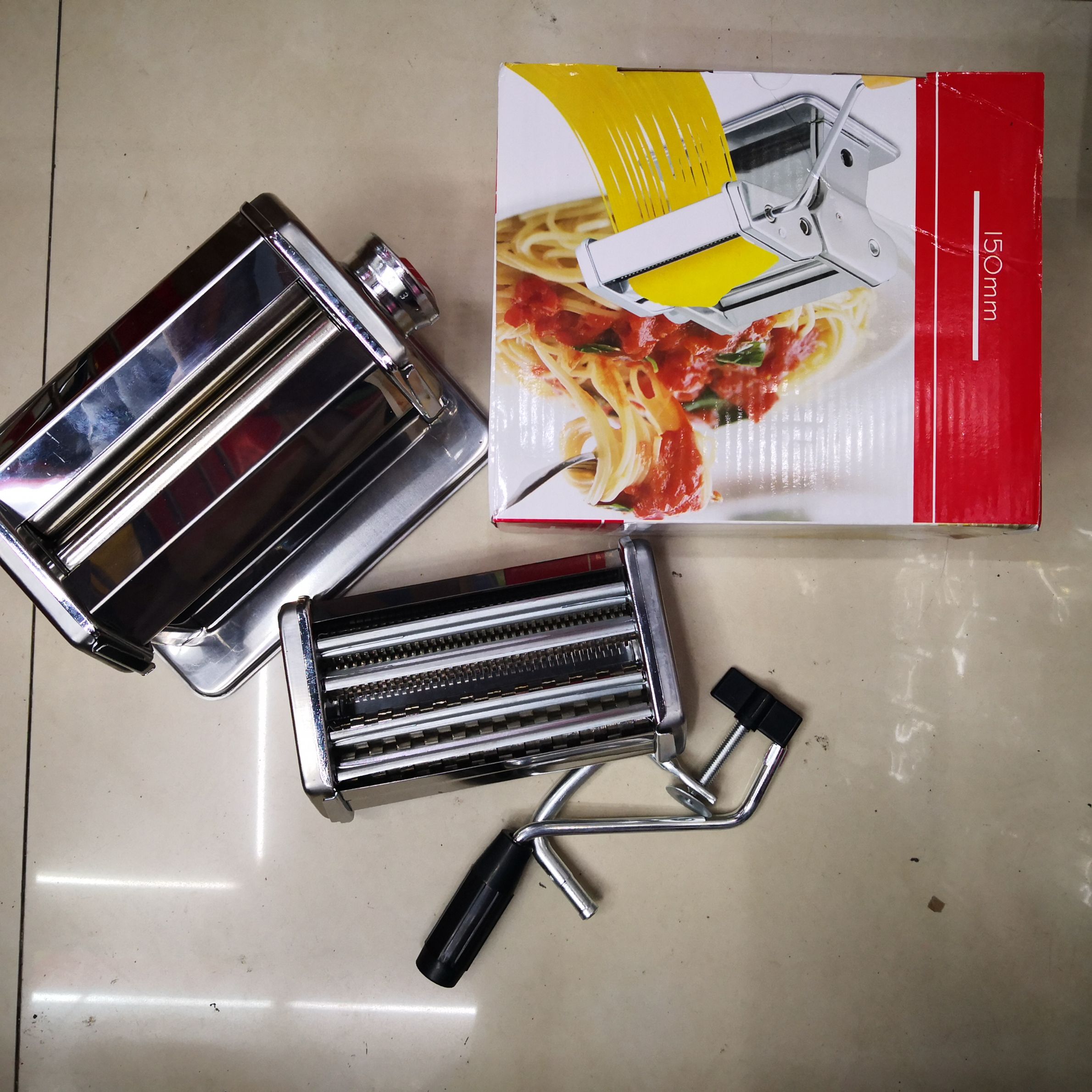 厂家直销150不锈钢手动压面机擀面皮机手摇家用面条机饺子皮机细节图