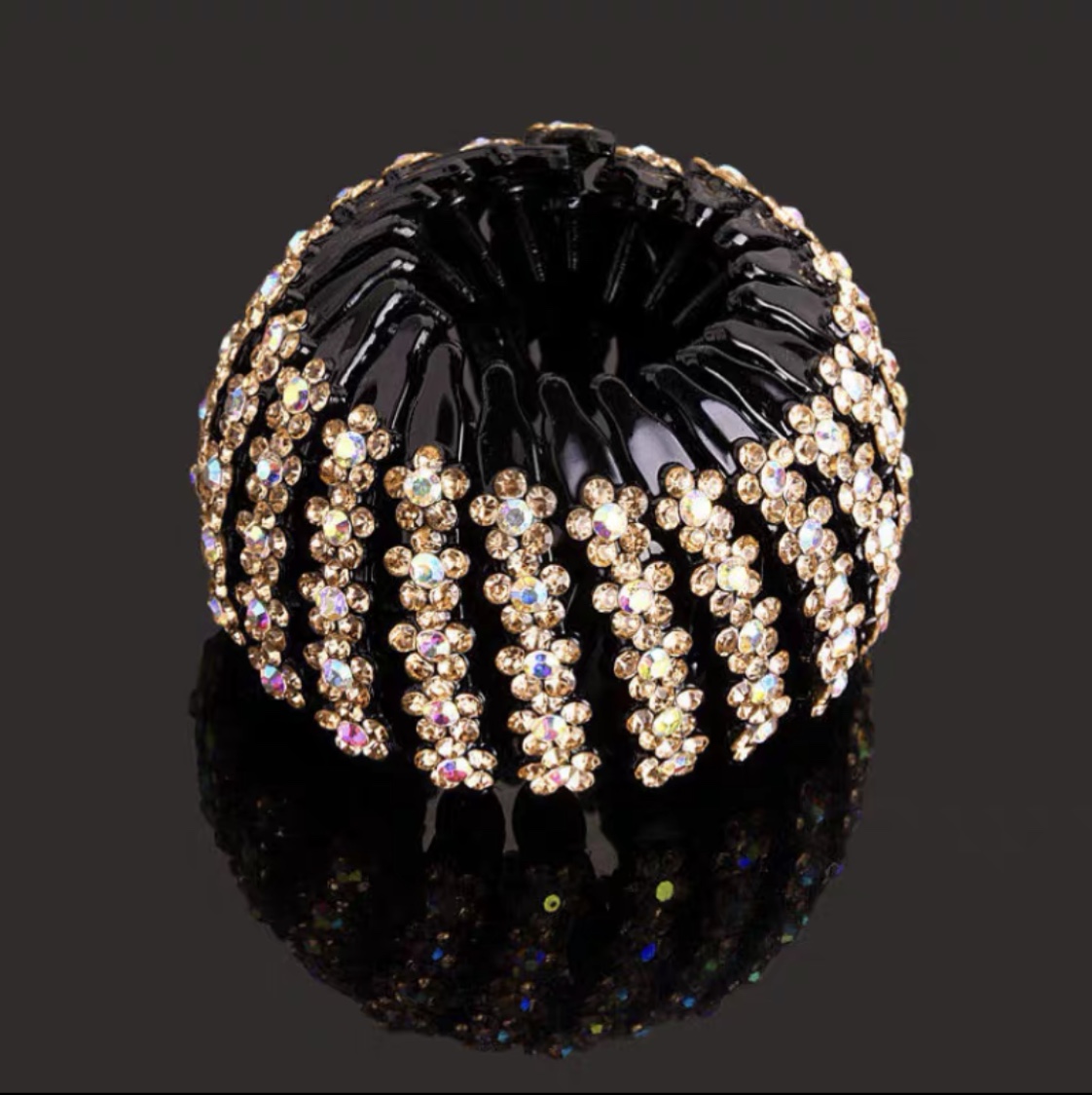 Medium Plum Blossom Spot Drill Bird's Nest Fashion Casual Popular Korean Version Butterfly Liang 002 Application Scenario
