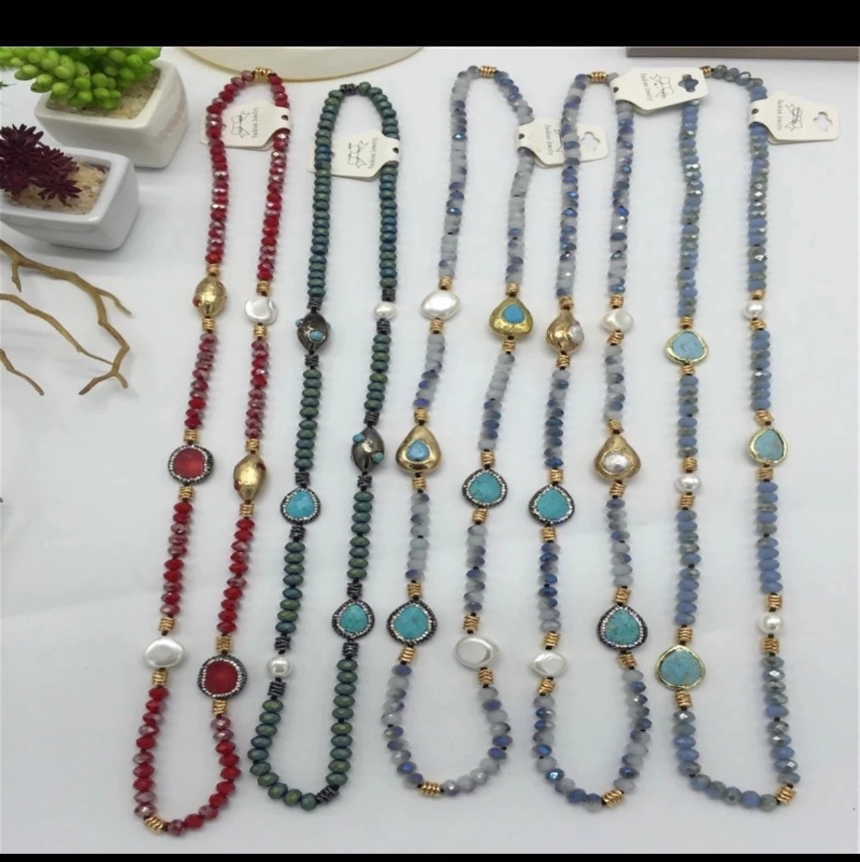 Euramerican exaggerated necklace