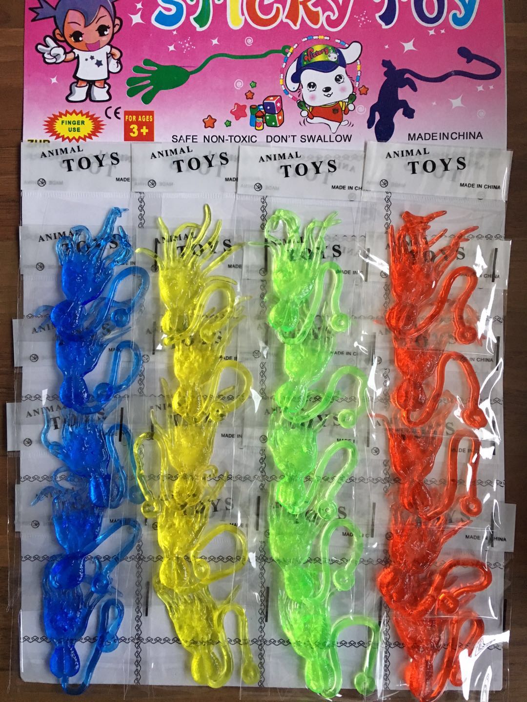 厂家直销彩色黑色大号怪手整蛊玩具吊卡散装