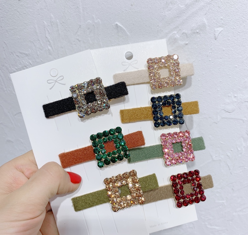 Geometric square clamp thumbnail