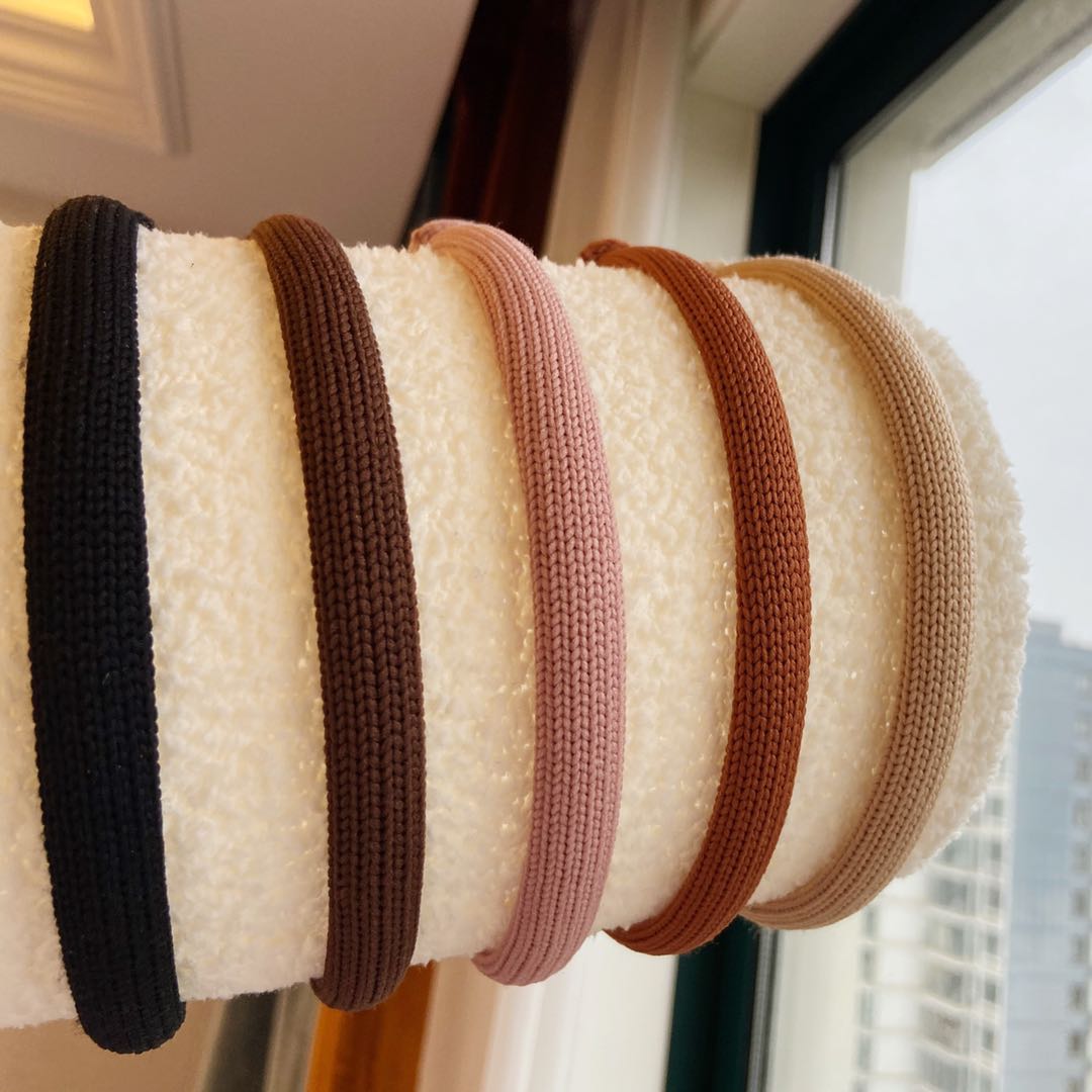 Hair band thumbnail