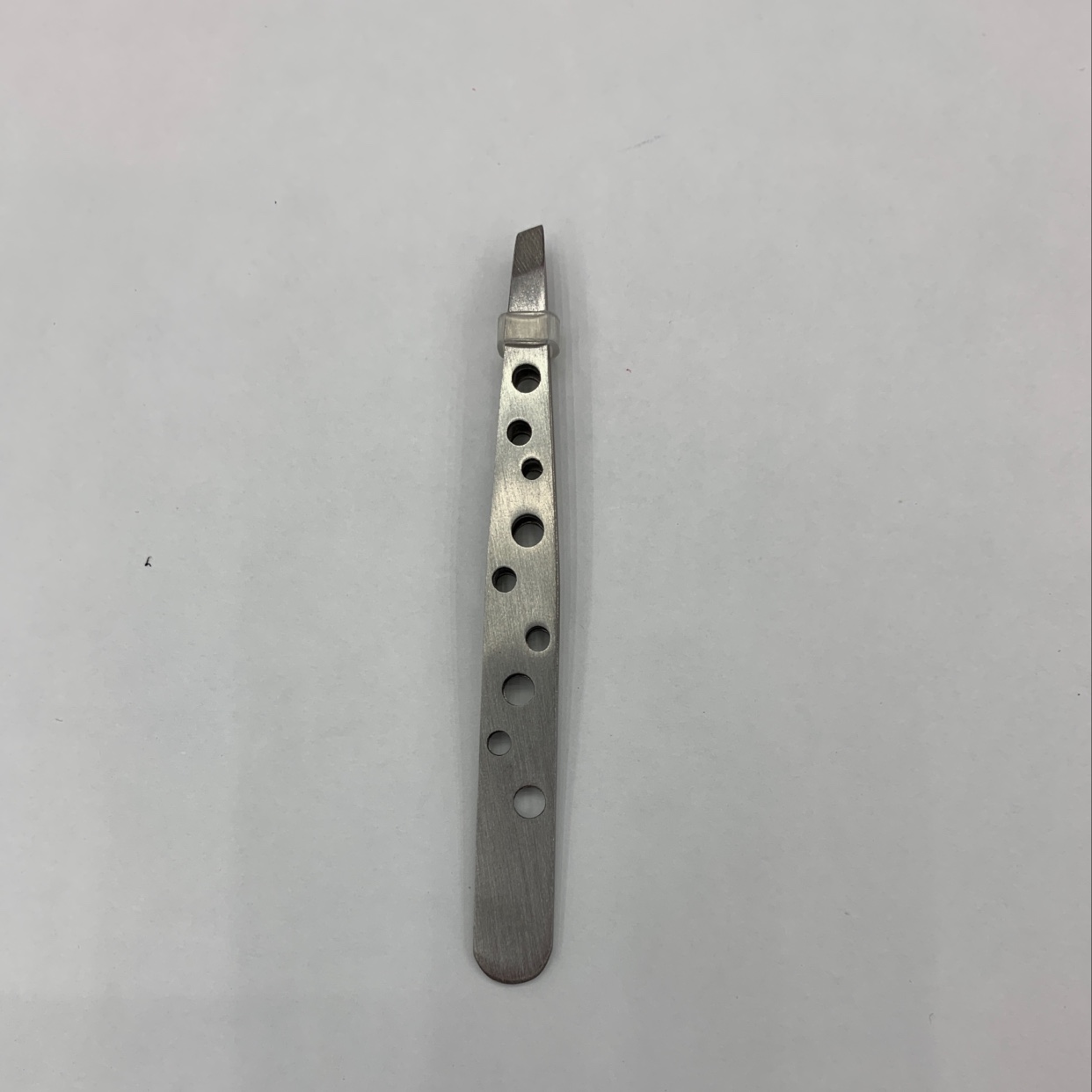Eyebrow clip 14