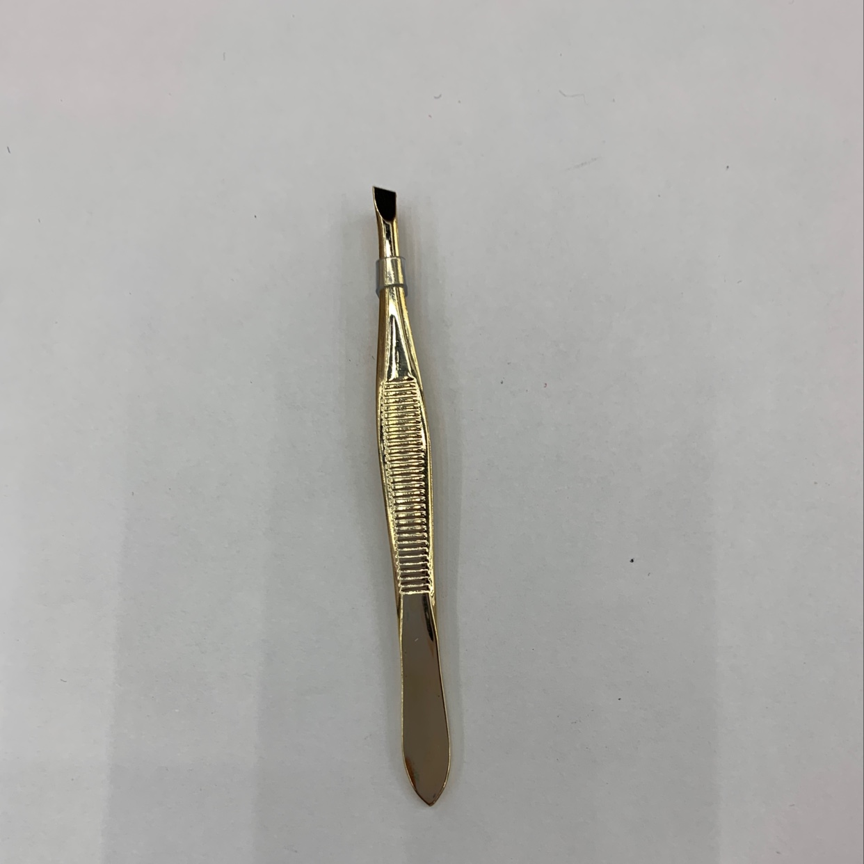 Eyebrow clip 38 full figure