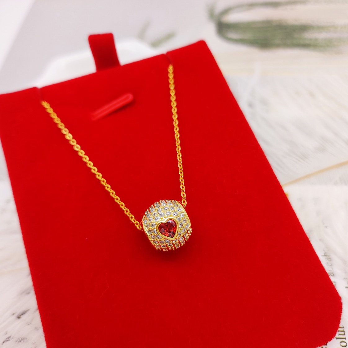 Turn the heart pendant