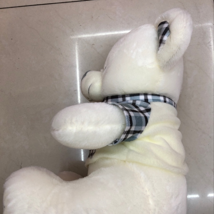 30厘米穿衣服绣字母、量大可以3-4个颜色搭配白底实物图