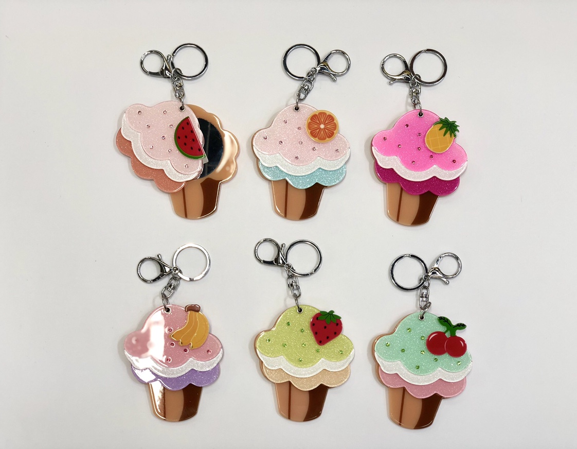 外贸热销水果系列蛋糕亚克力镜子钥匙扣时尚韩版女士包包挂饰义乌饰品厂家直销