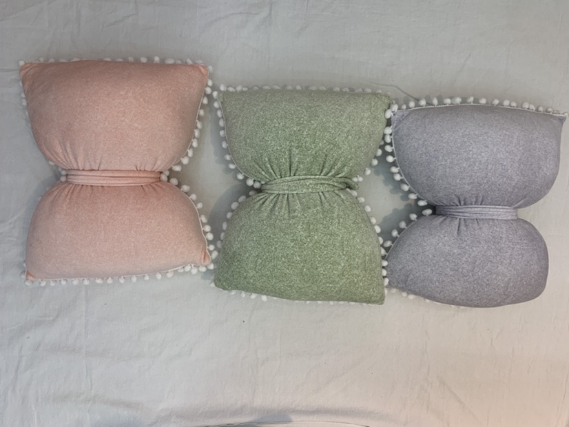 The butterfly hold pillow
