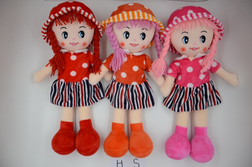 Plush toy dolls