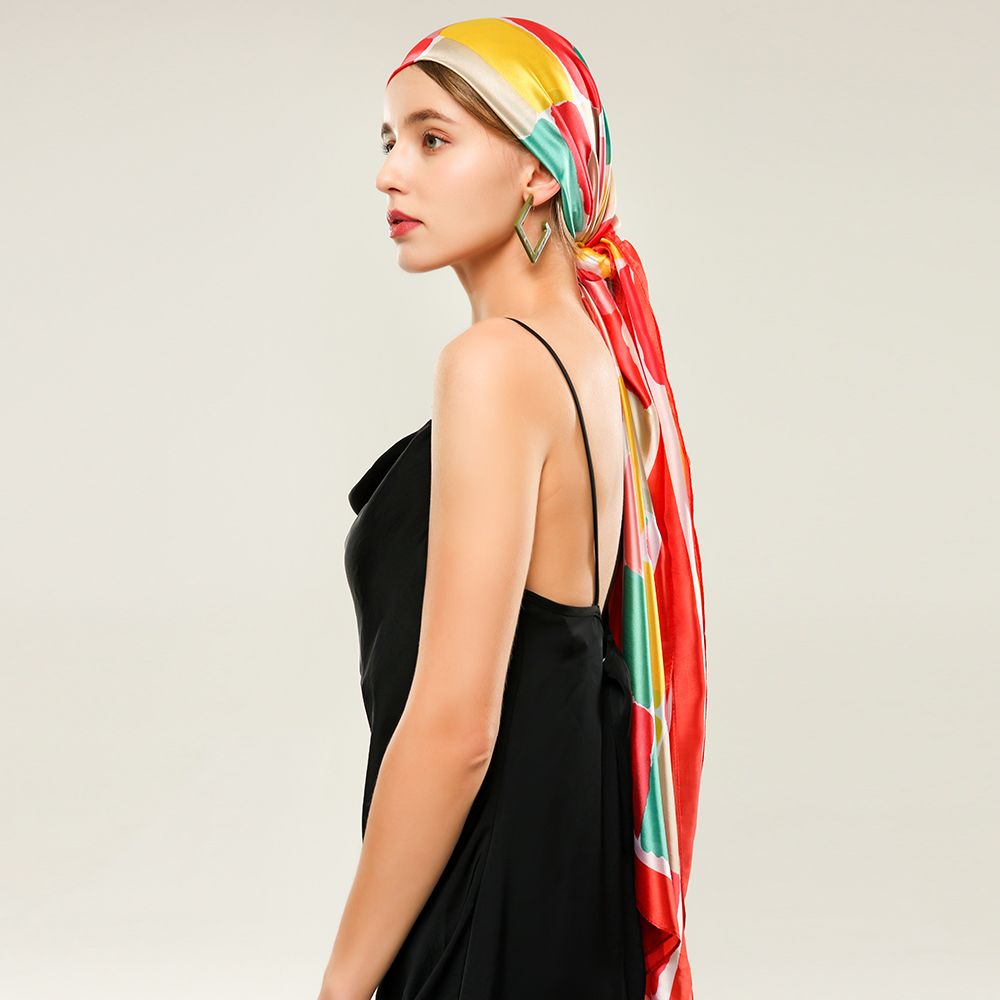 Amazon Source Silk Satin Color Square Printed Scarf Geometric Pattern Spring And Autumn Scarf Spot Wholesale Application Scenario
