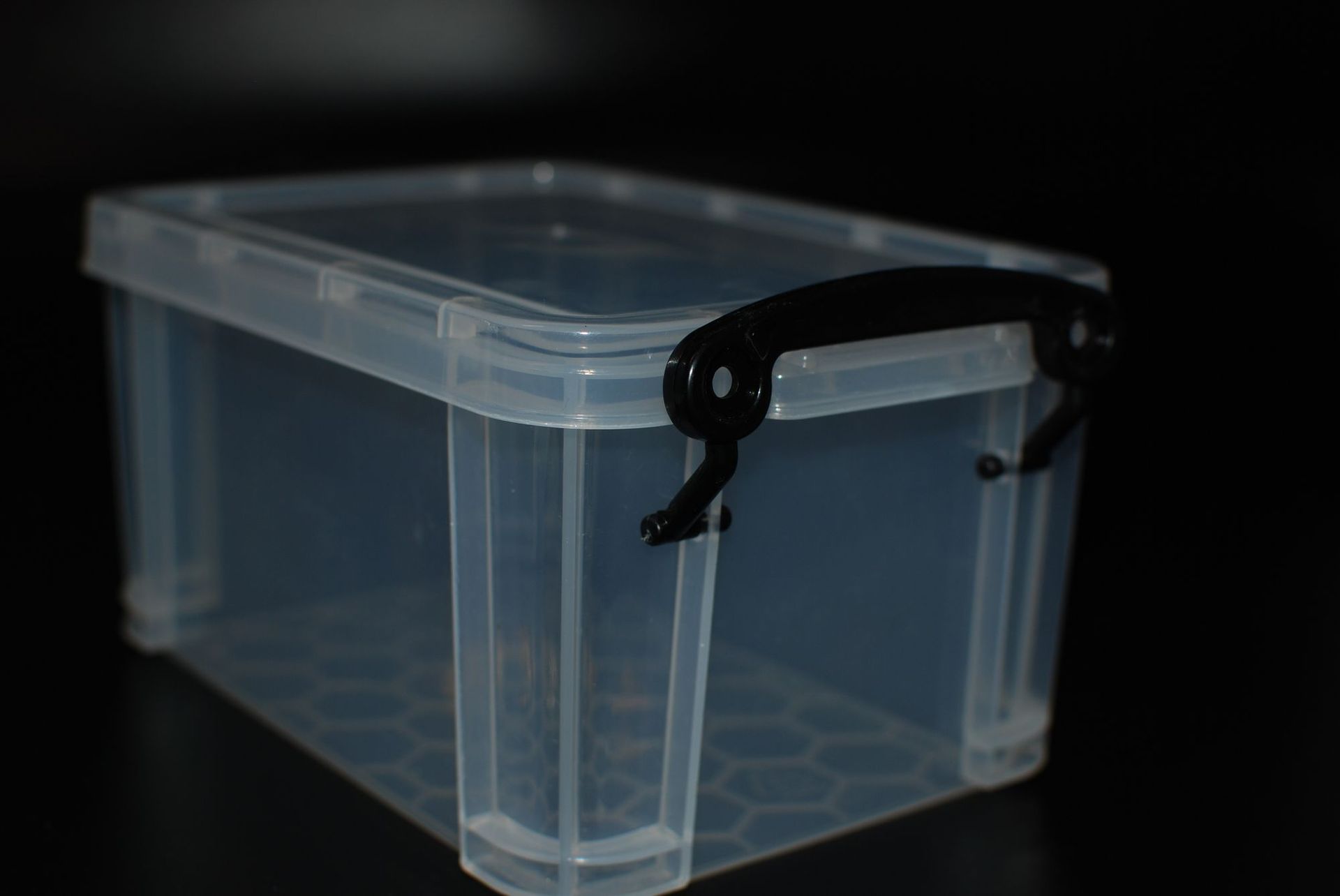 In-stock transparent storage box, plastic organizing box, storage wonder, tools, accessories, underwear, small size, thickened 7011 Specification drawing