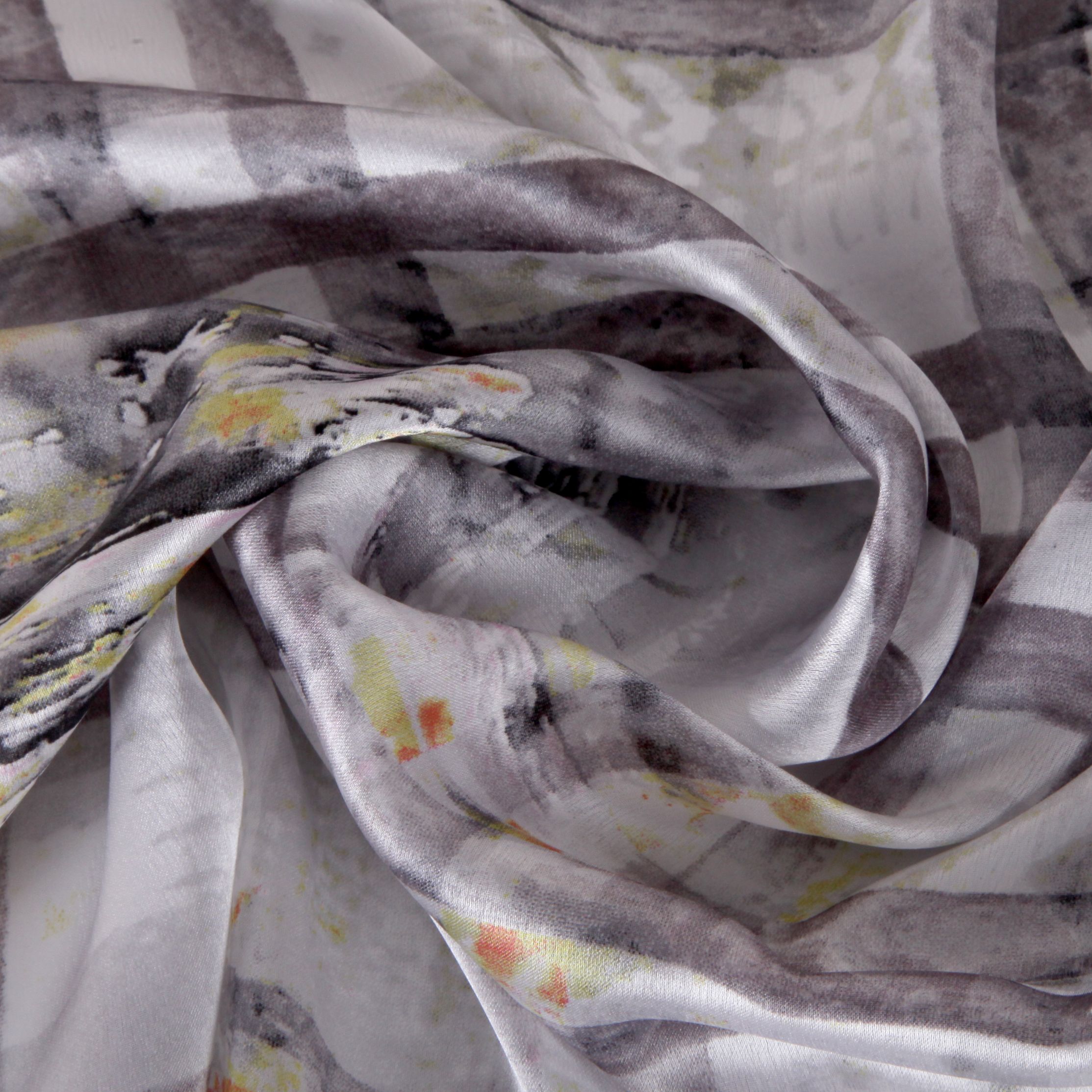 European and American style printed half-graffiti pattern spring and autumn scarf, versatile two-color large shawl scarf Item Picture