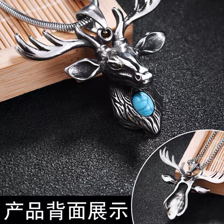 Titanium steel retro elk antler necklace for men, "Deer with You All the Way" personalized pendant, hip-hop trendy men's deer head decoration Application Scenario